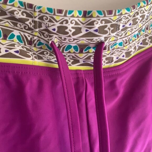 COLORFUL WOMEN’S SIZE MEDIUM ATHLETA SWIM/BOARD SHORTS - Picture 3 of 8